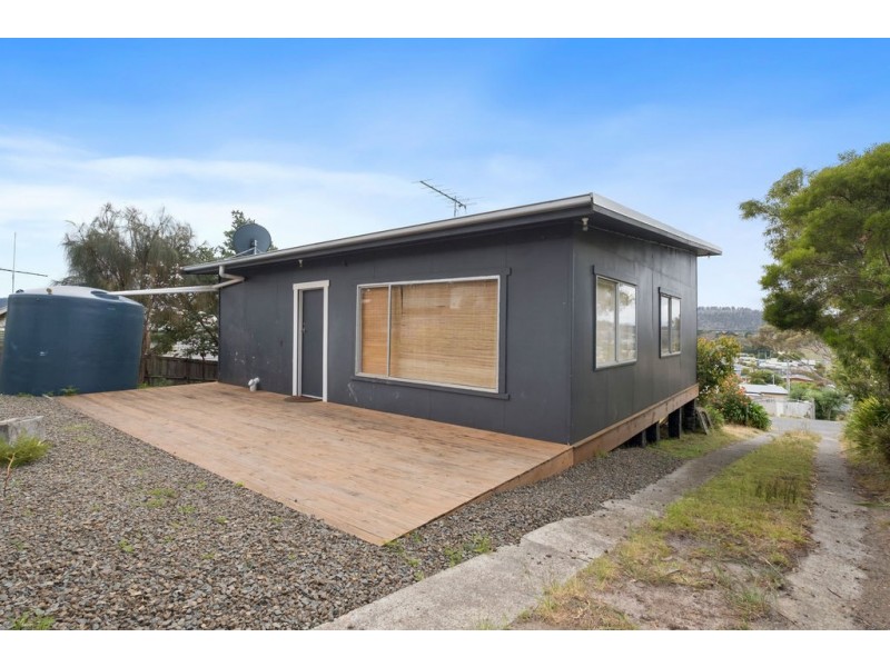 8 Little Falcon Street, Primrose Sands TAS 7173