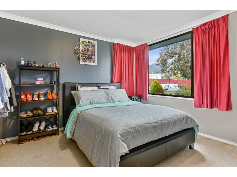 27 Moorina Crescent, Berriedale TAS 7011