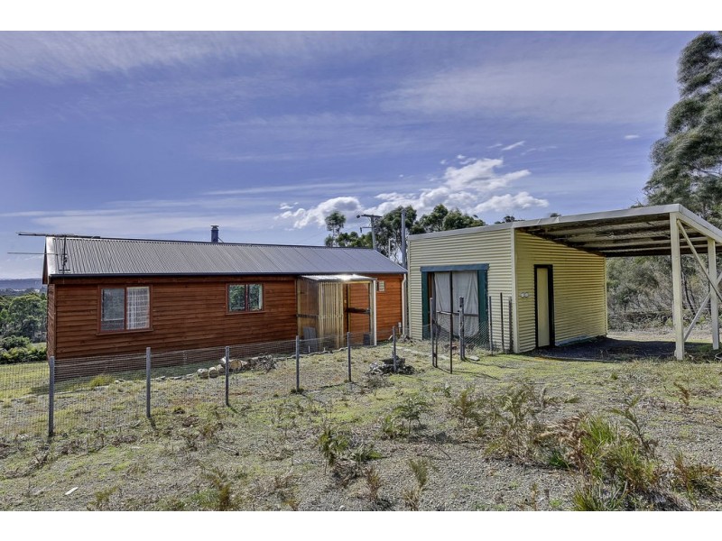 315 Gwandalan Road, Sloping Main TAS 7186