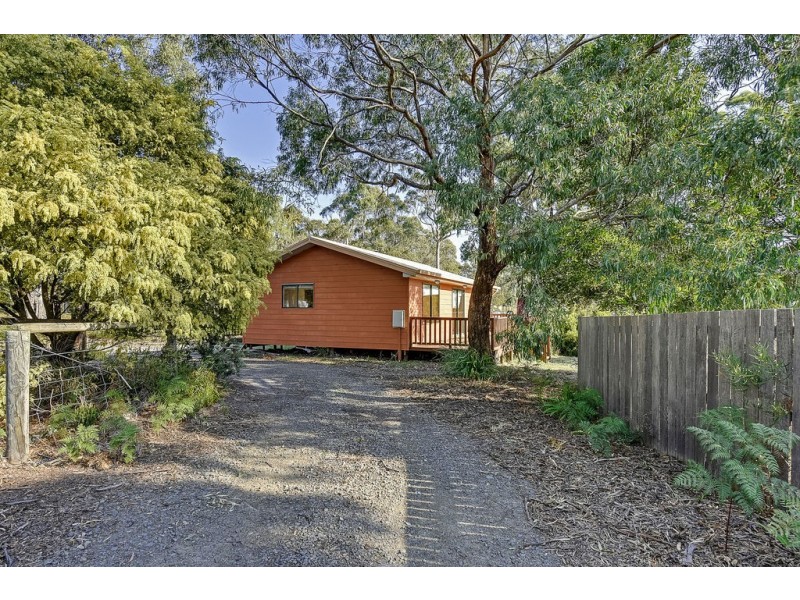 6 Lily Street, White Beach TAS 7184