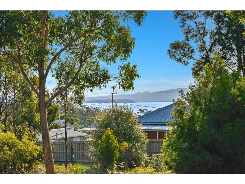 6 Lily Street, White Beach TAS 7184