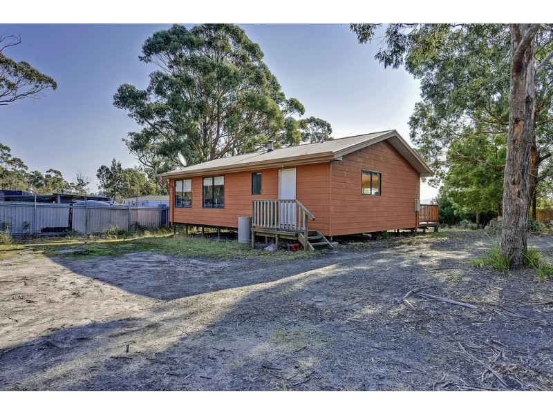 6 Lily Street, White Beach TAS 7184