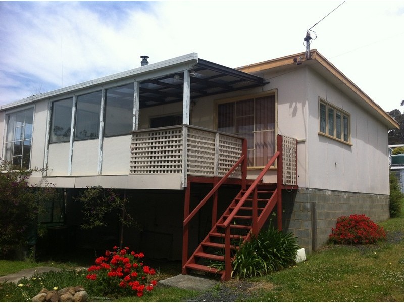 10 Boomer Jetty Road, Boomer Bay TAS 7177