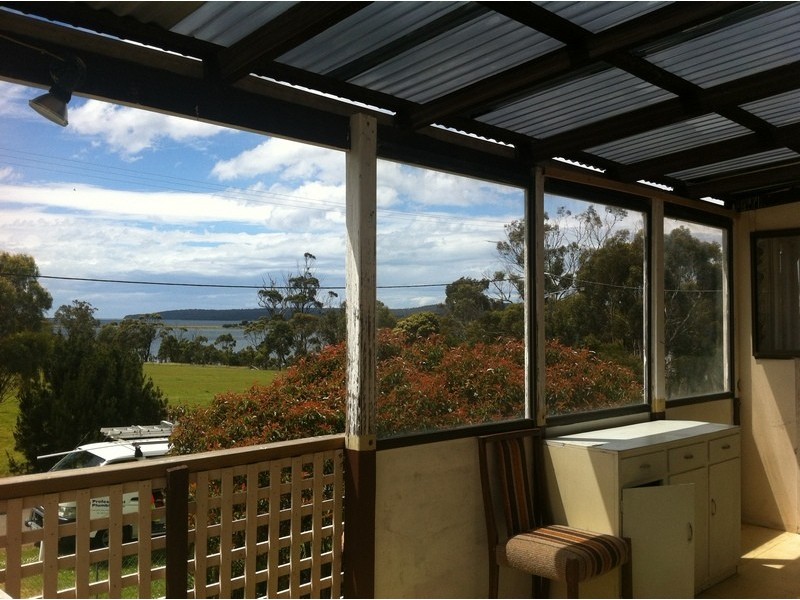 10 Boomer Jetty Road, Boomer Bay TAS 7177