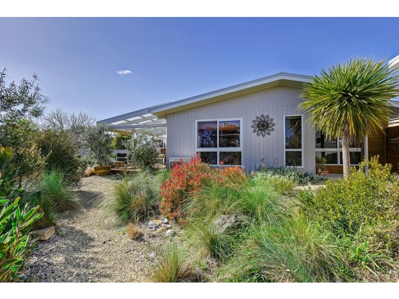 30 First Avenue, Dodges Ferry TAS 7173