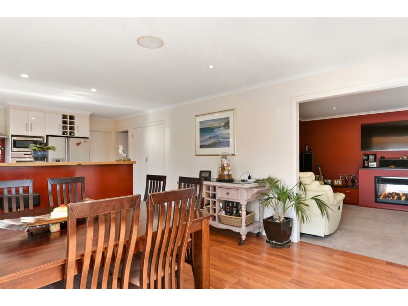 30 First Avenue, Dodges Ferry TAS 7173