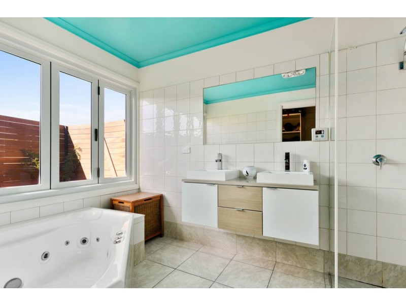 30 First Avenue, Dodges Ferry TAS 7173