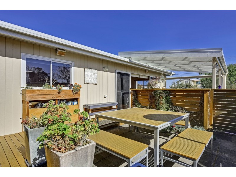 30 First Avenue, Dodges Ferry TAS 7173