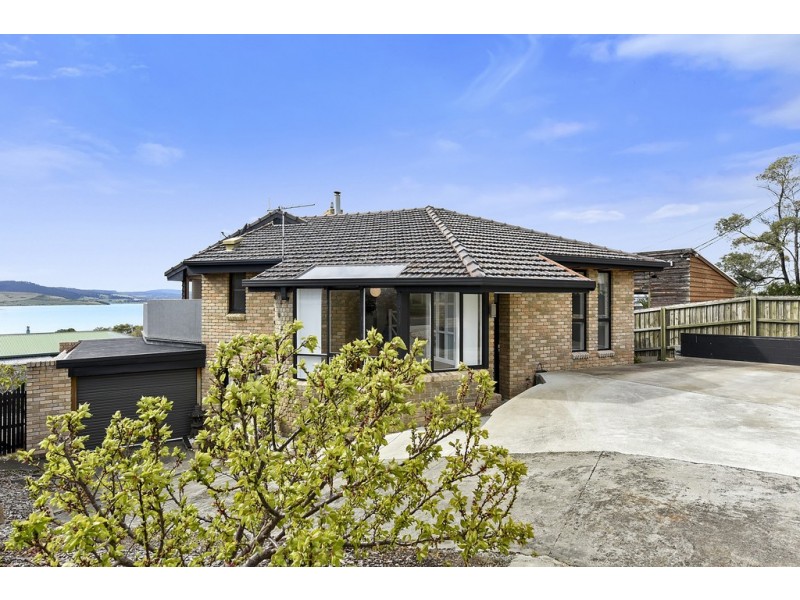 7 Third Avenue, Midway Point TAS 7171