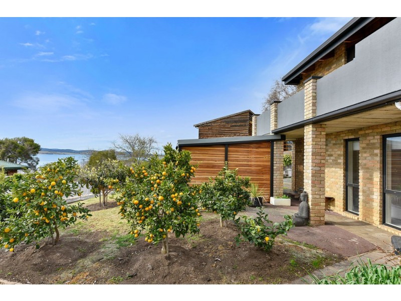 7 Third Avenue, Midway Point TAS 7171