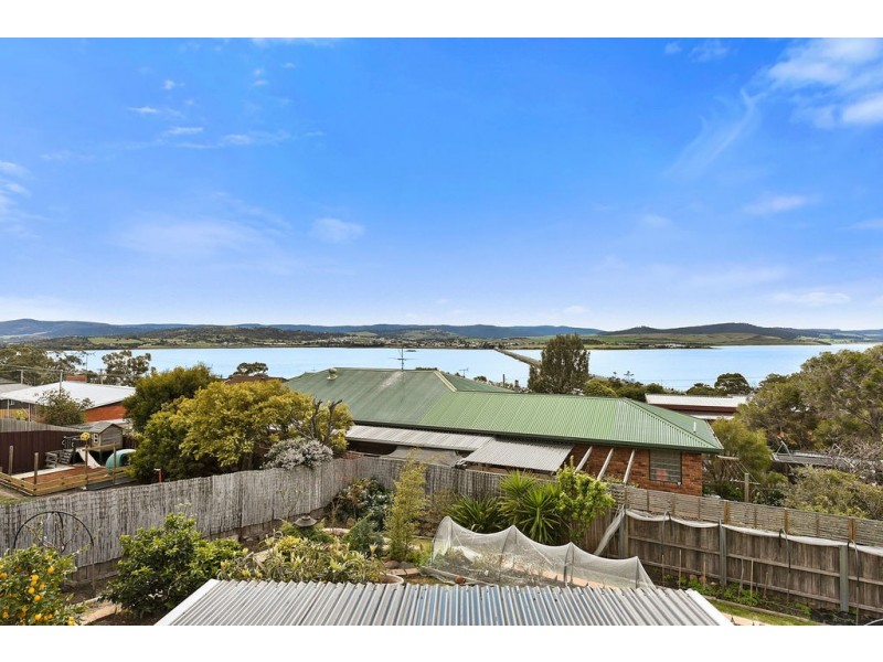 7 Third Avenue, Midway Point TAS 7171