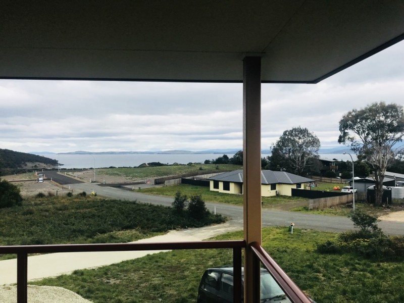 8 Clover Court, Carlton TAS 7173