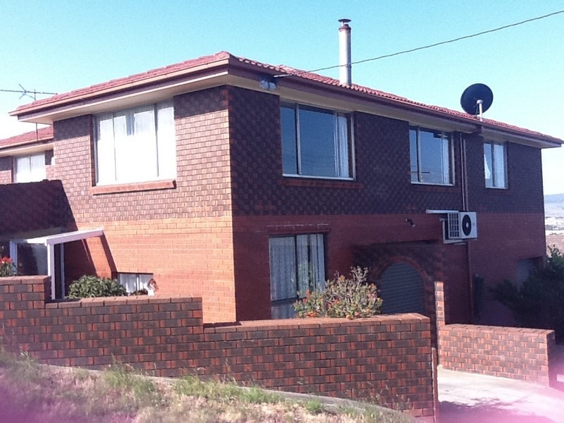 1/1 Reynolds Road, Midway Point TAS 7171