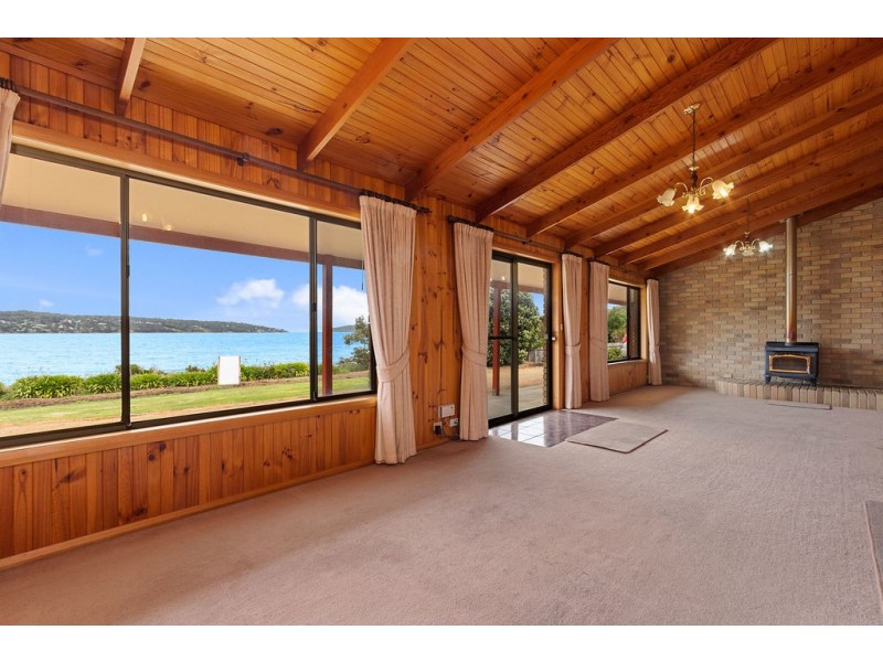 144 Apex Point Road, White Beach TAS 7184