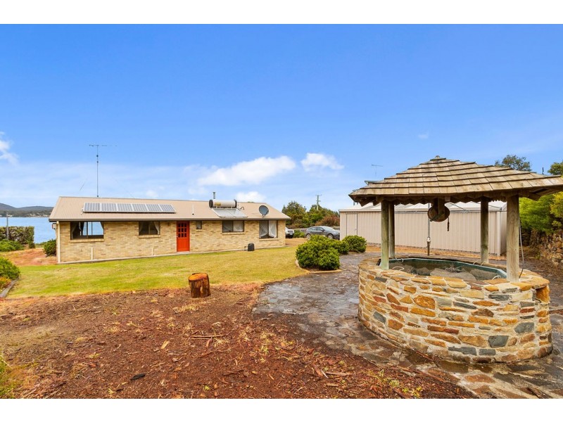 144 Apex Point Road, White Beach TAS 7184