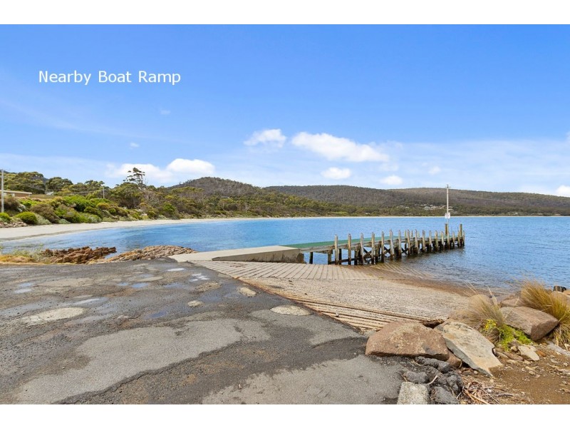 144 Apex Point Road, White Beach TAS 7184