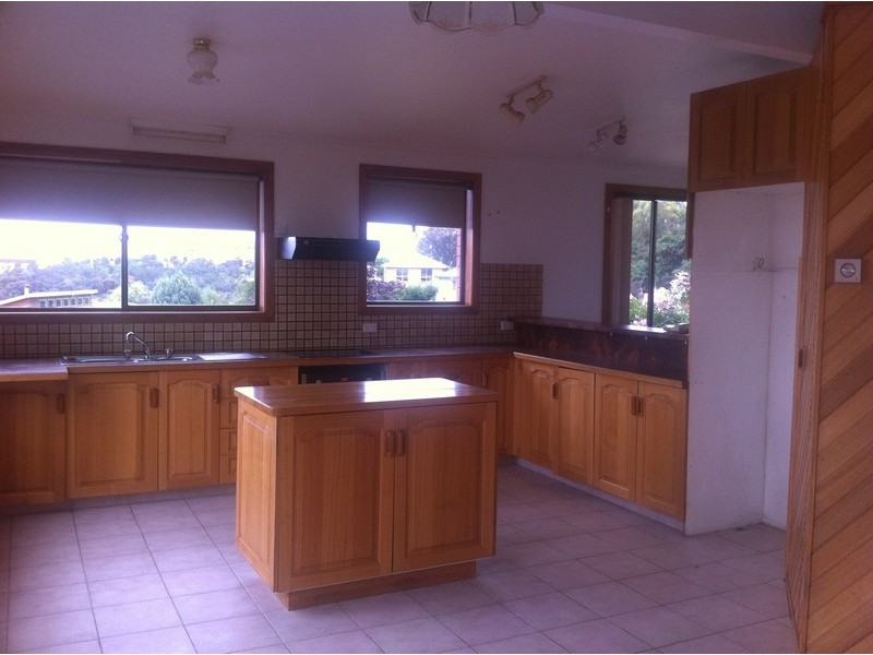 11 Hurst Street, Lewisham TAS 7173