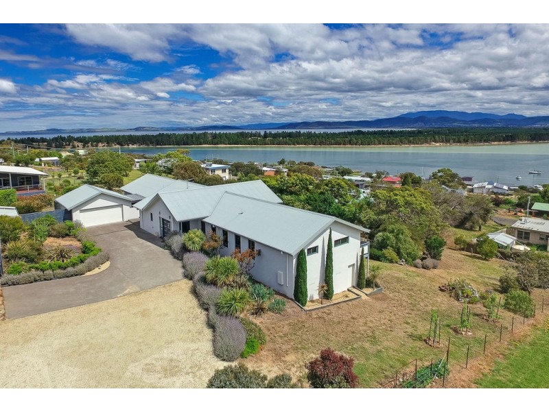 7 Boathouse Rise, Lewisham TAS 7173