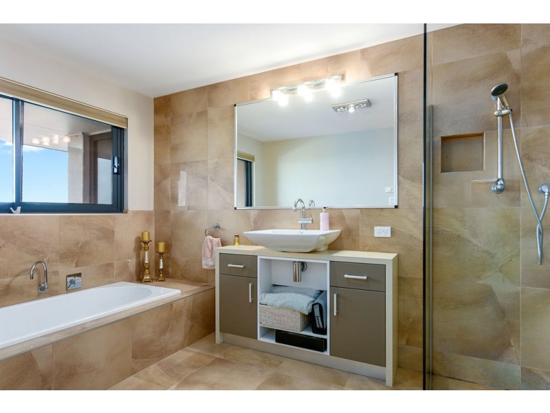 7 Boathouse Rise, Lewisham TAS 7173