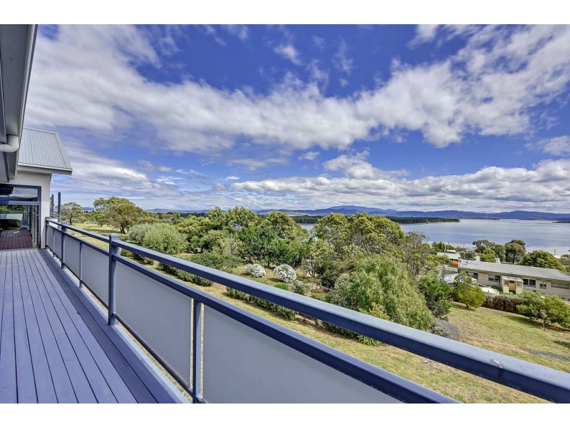 7 Boathouse Rise, Lewisham TAS 7173