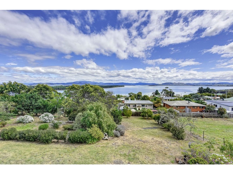 7 Boathouse Rise, Lewisham TAS 7173