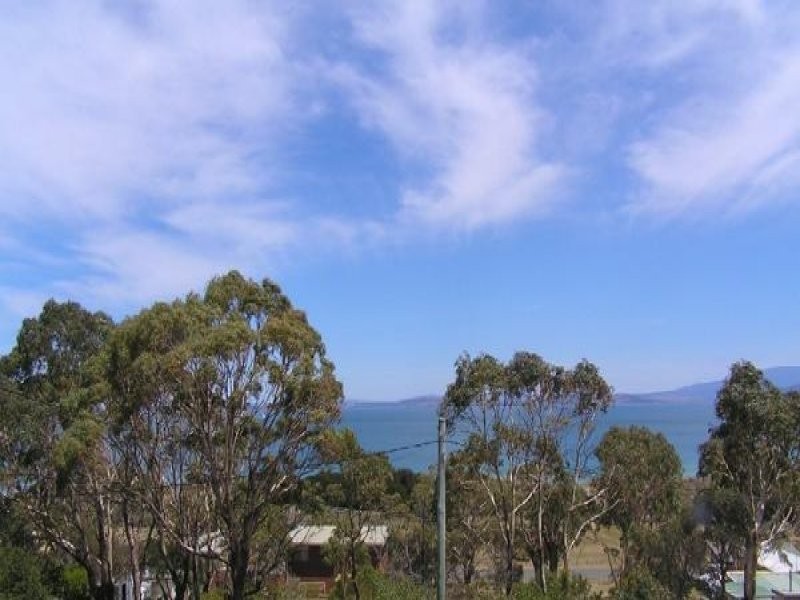 30 Myrica Street, Primrose Sands TAS 7173
