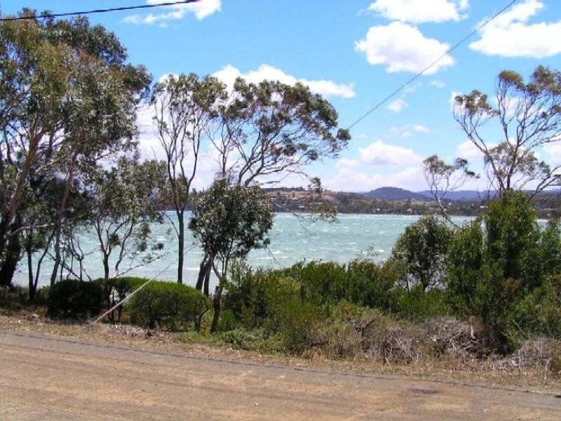 16 Jetty Road, Dodges Ferry TAS 7173