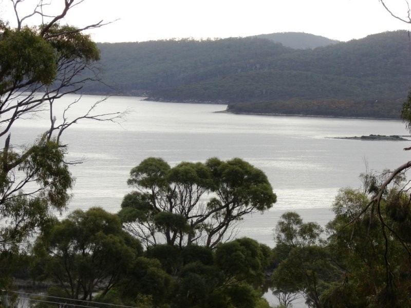 80 Lagoon Road, White Beach TAS 7184