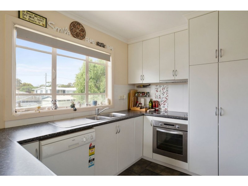4 Fifth Avenue, Dodges Ferry TAS 7173