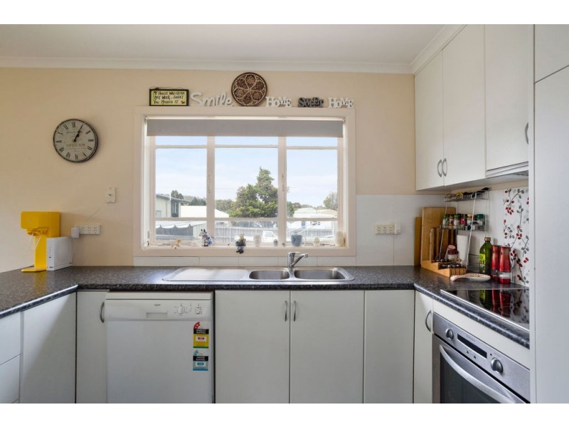 4 Fifth Avenue, Dodges Ferry TAS 7173
