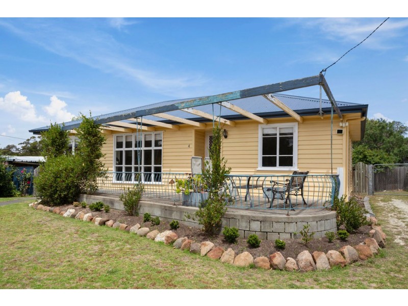 4 Fifth Avenue, Dodges Ferry TAS 7173