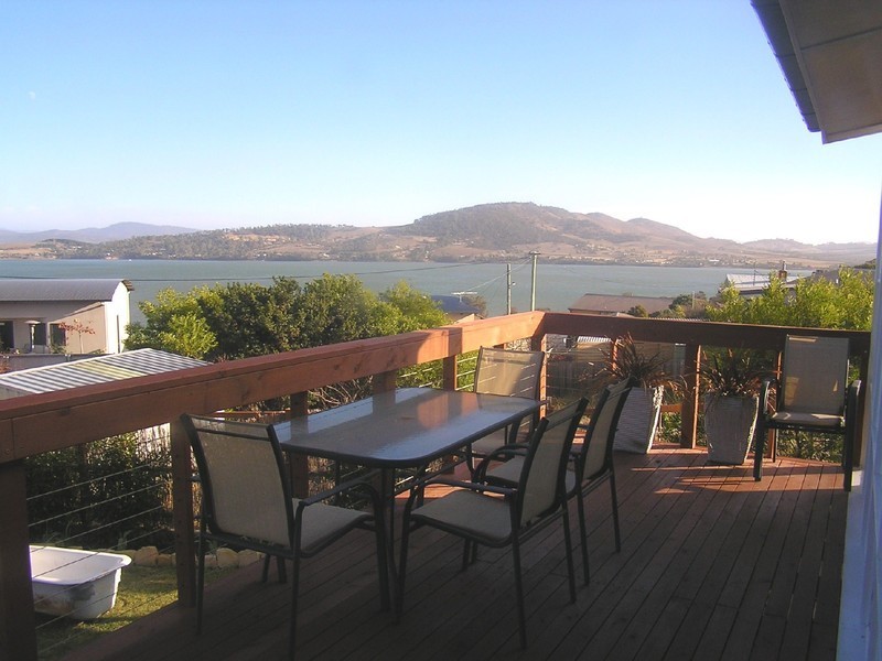 4 Brady Street, Midway Point TAS 7171