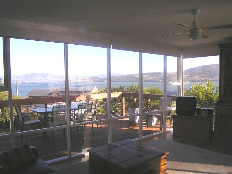 4 Brady Street, Midway Point TAS 7171