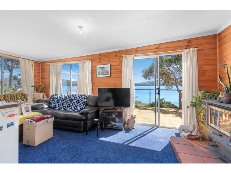 27 Batchelor Street, White Beach TAS 7184