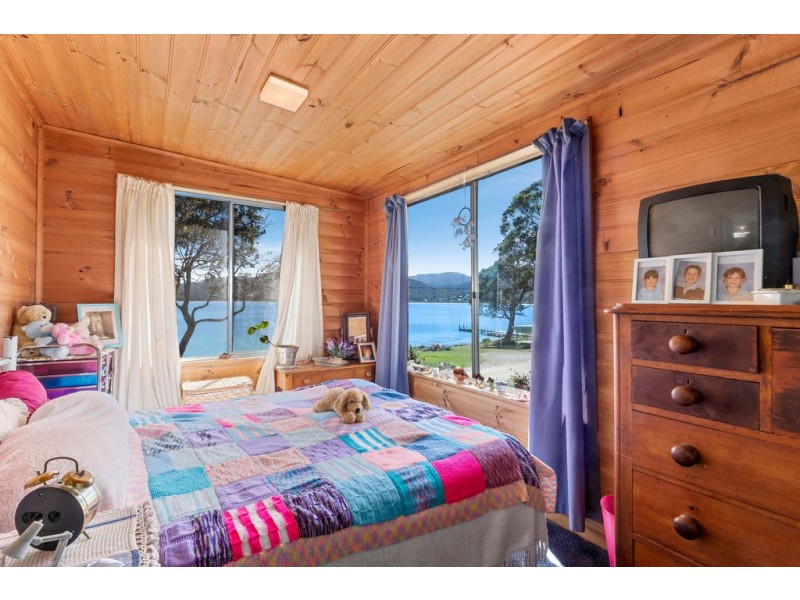 27 Batchelor Street, White Beach TAS 7184