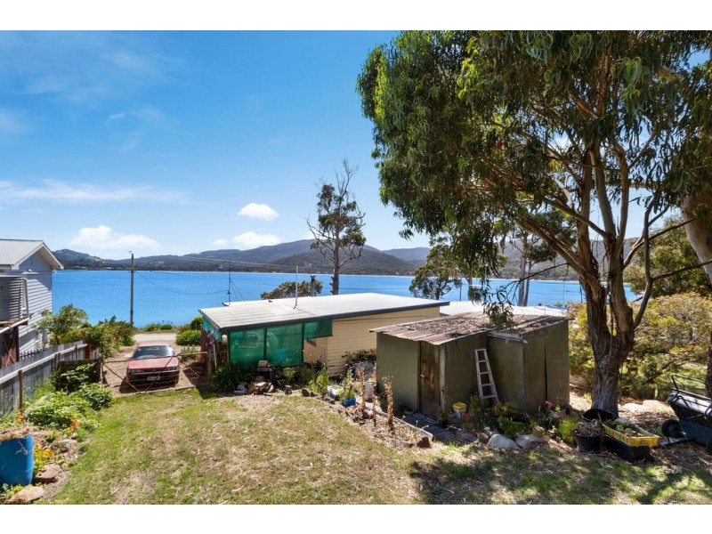 27 Batchelor Street, White Beach TAS 7184