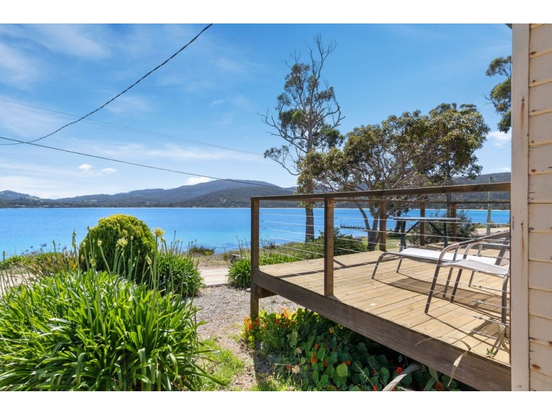 27 Batchelor Street, White Beach TAS 7184