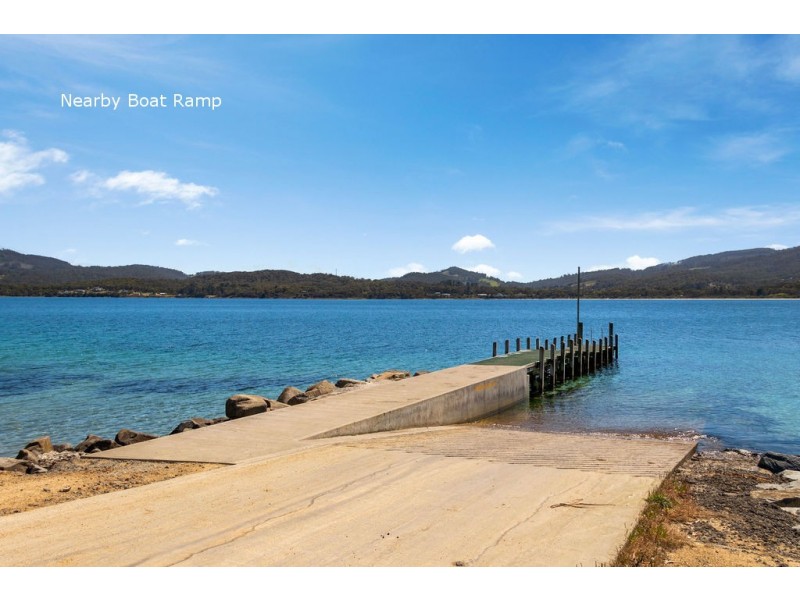 27 Batchelor Street, White Beach TAS 7184