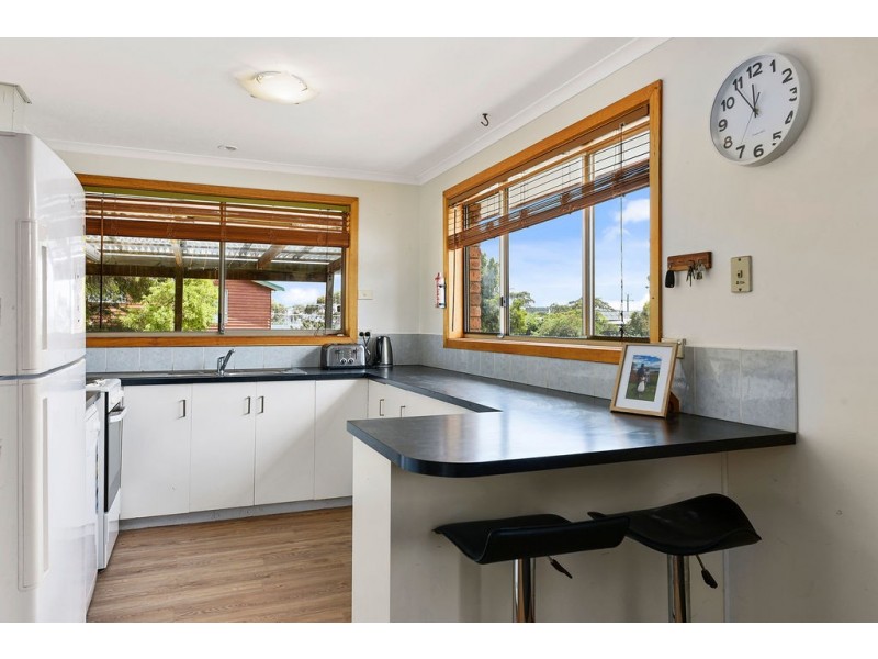 9 Carlton Beach Road, Dodges Ferry TAS 7173