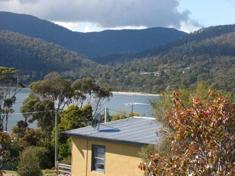 L8/13  Blackwood Court (access off Noyes rd), White Beach TAS 7184