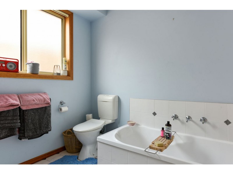 Unit 1/5A Toongabbie Street, Midway Point TAS 7171