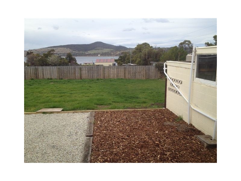 37 Main Road, Dunalley TAS 7177