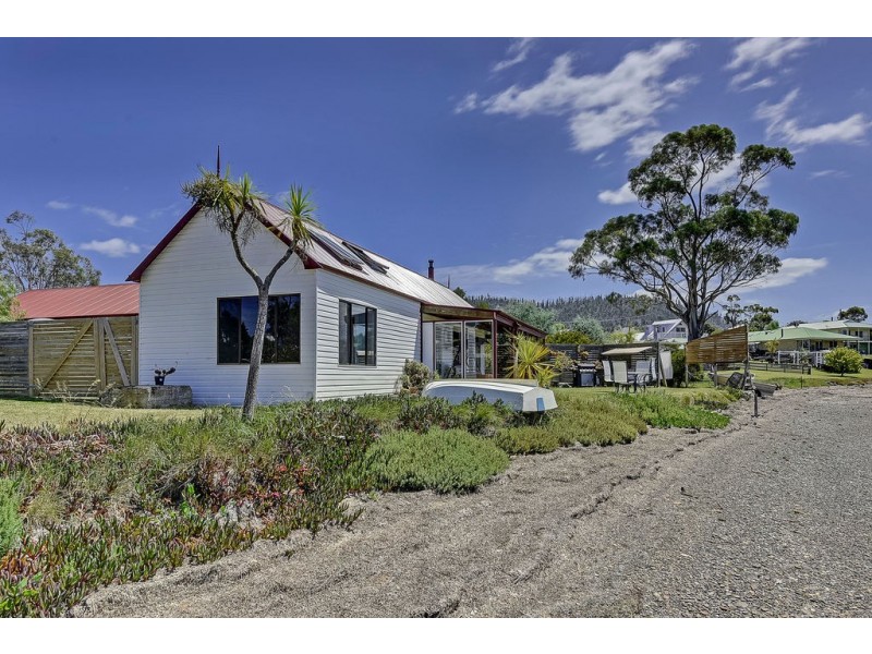 18 Imlay Street, Dunalley TAS 7177