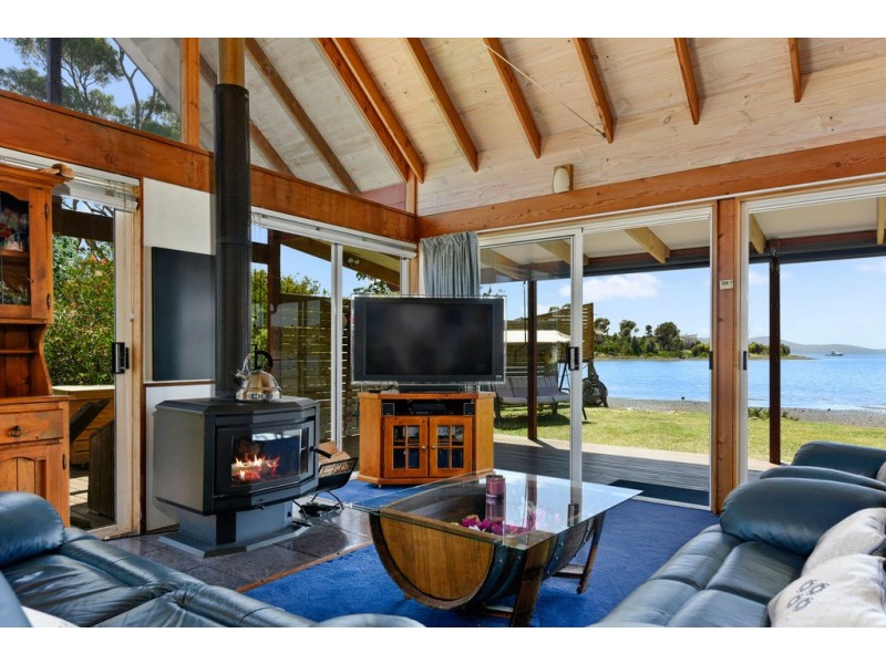 18 Imlay Street, Dunalley TAS 7177