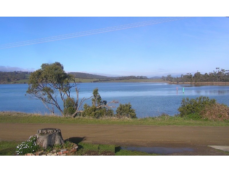 6 Esplanade, Dunalley TAS 7177