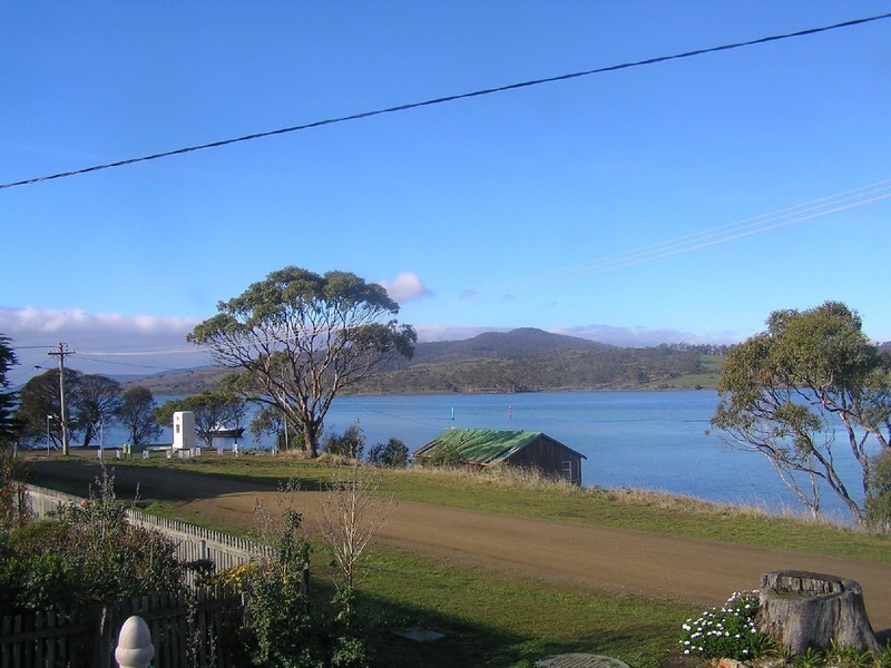 6 Esplanade, Dunalley TAS 7177