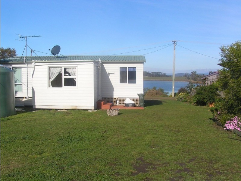 6 Esplanade, Dunalley TAS 7177