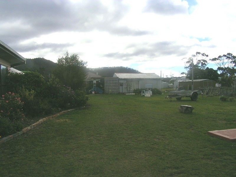 6 Esplanade, Dunalley TAS 7177