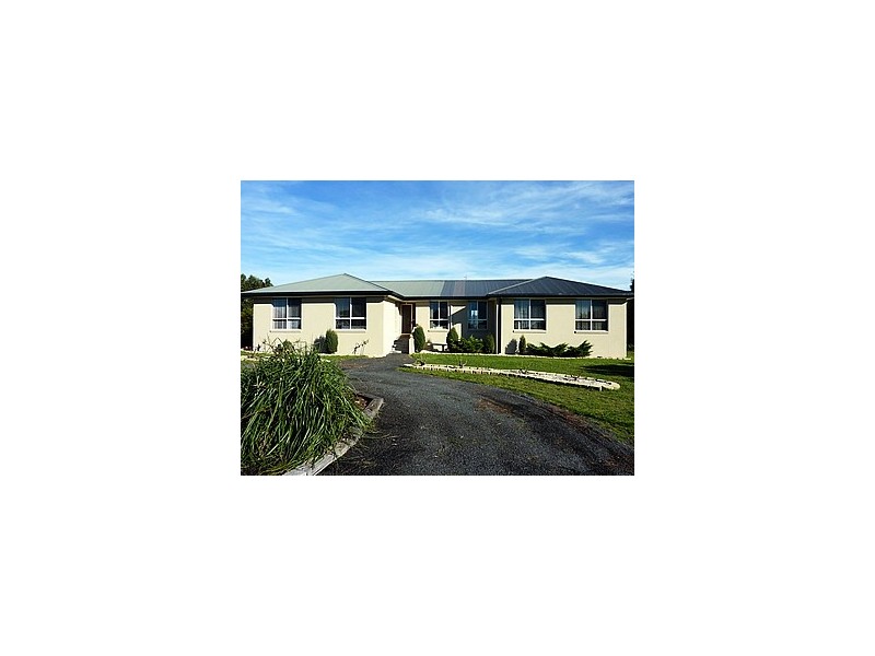 16 Lynrowan Drive, Acton Park TAS 7170