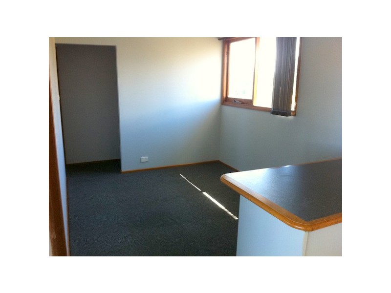 2 Hoffman Street, Midway Point TAS 7171